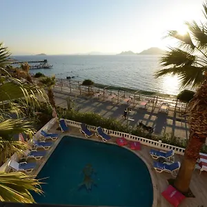 Hotel Ado