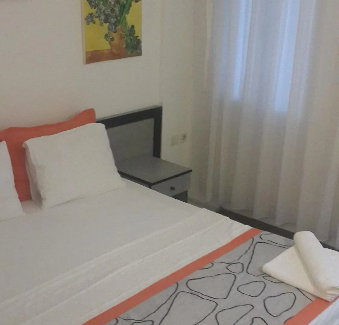 **  Cemre Hotel Turgutreis Turecko