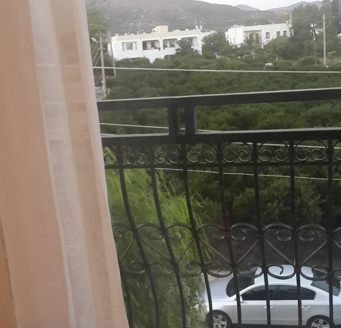 Cemre Hotel Turgutreis 2*,