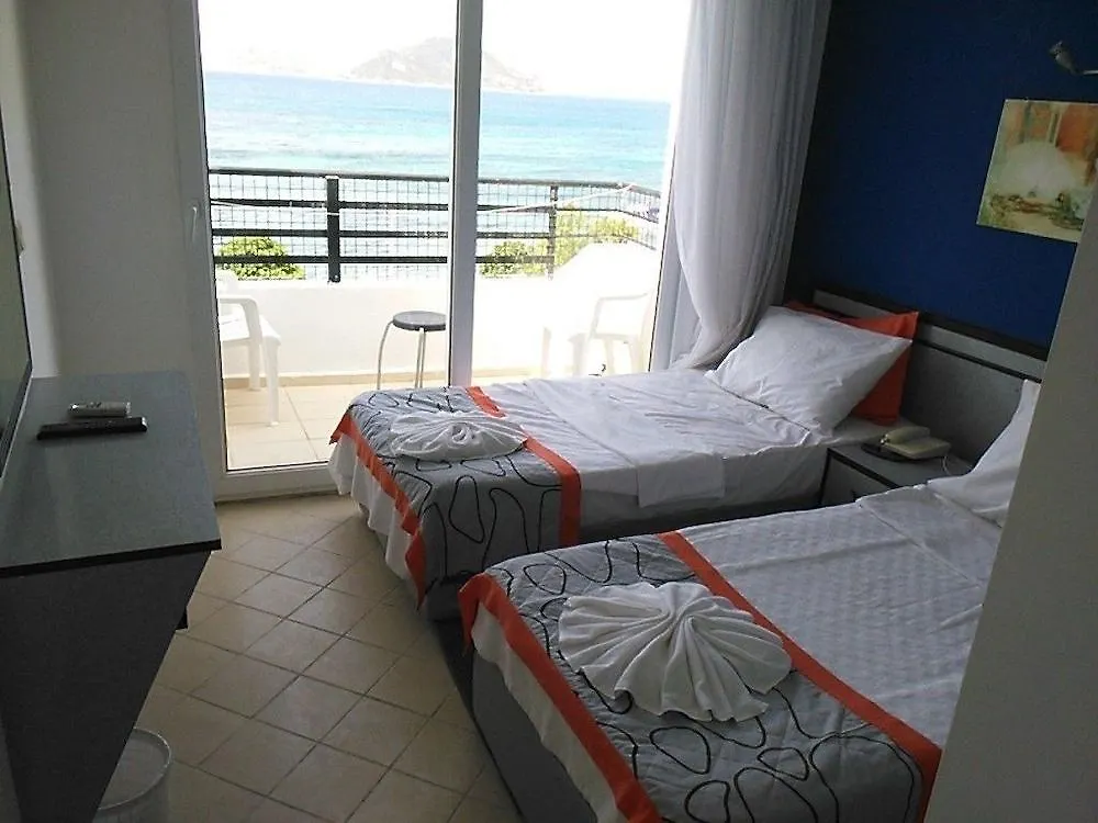 Cemre Hotel Turgutreis 2*,