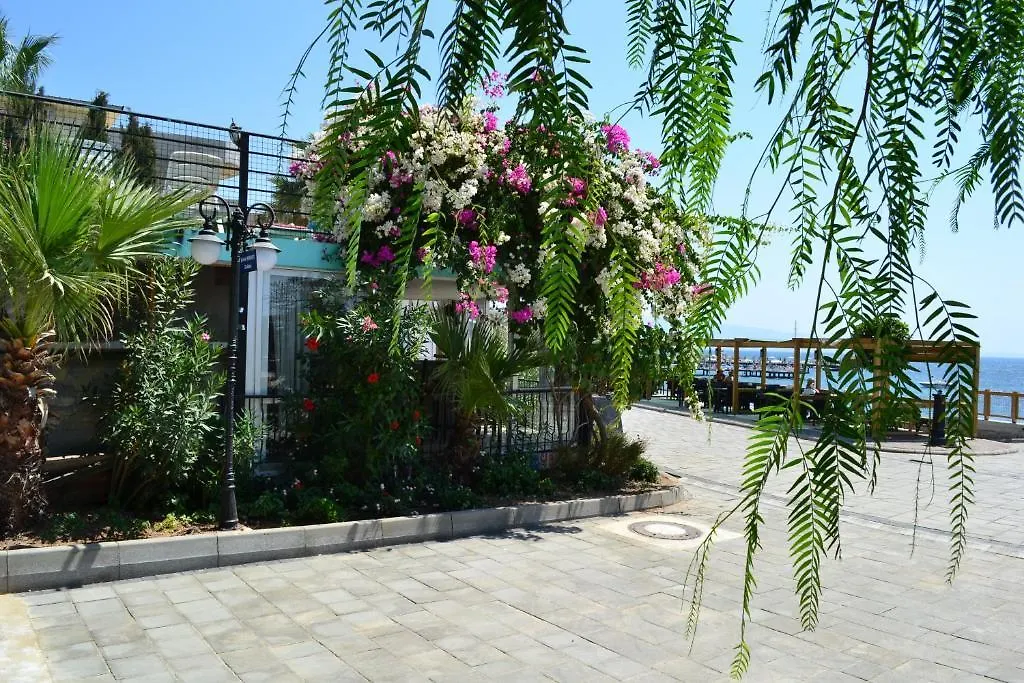 **  Cemre Hotel Turgutreis Turecko